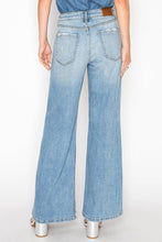 Load image into Gallery viewer, Kendra Jeans