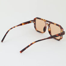Load image into Gallery viewer, 3AM BY H&D ACCESSORIES - Tinted Block Aviator Sunglasses