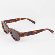 Load image into Gallery viewer, 3AM BY H&D ACCESSORIES - Classic Tinted Bar Sunglasses