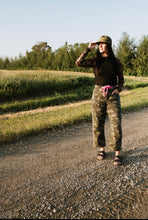 Load image into Gallery viewer, Camo Barrel Pants
