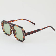 Load image into Gallery viewer, 3AM BY H&amp;D ACCESSORIES - Tinted Block Aviator Sunglasses
