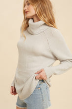 Load image into Gallery viewer, the &#39;kels&#39; sweater
