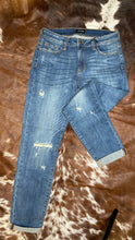 Load image into Gallery viewer, the ‘I’m a cool mom’ jeans
